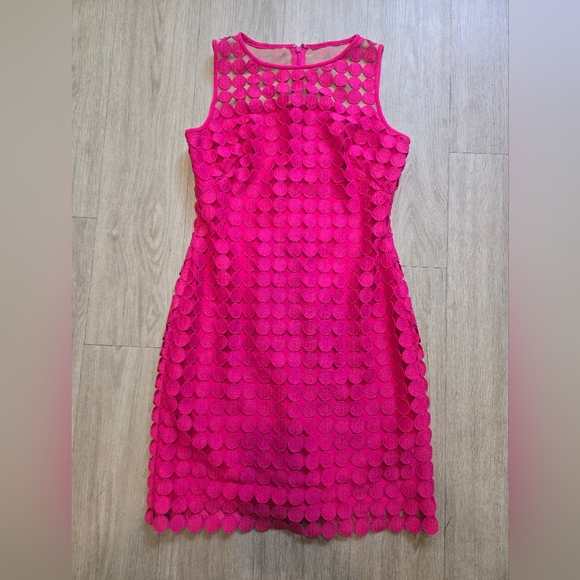 Lauren Ralph Lauren Pink Lace Geometric Cut Out Dress Size 4P - Picture 1 of 5